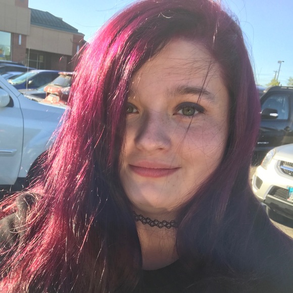 Meet your Posher, Jessica - Picture 1 of 1